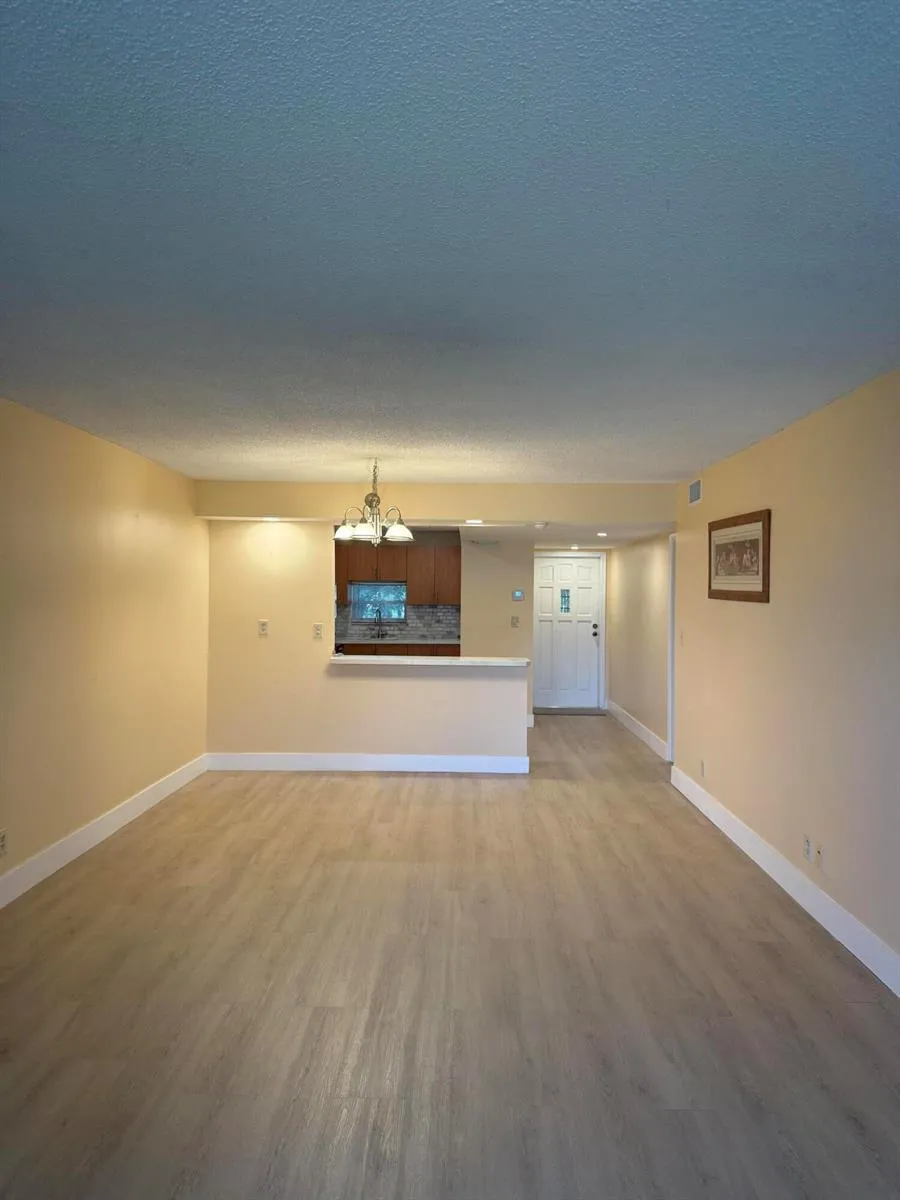 830 S HOLLYBROOK DRIVE #204 Pembroke Pines, FL 33025