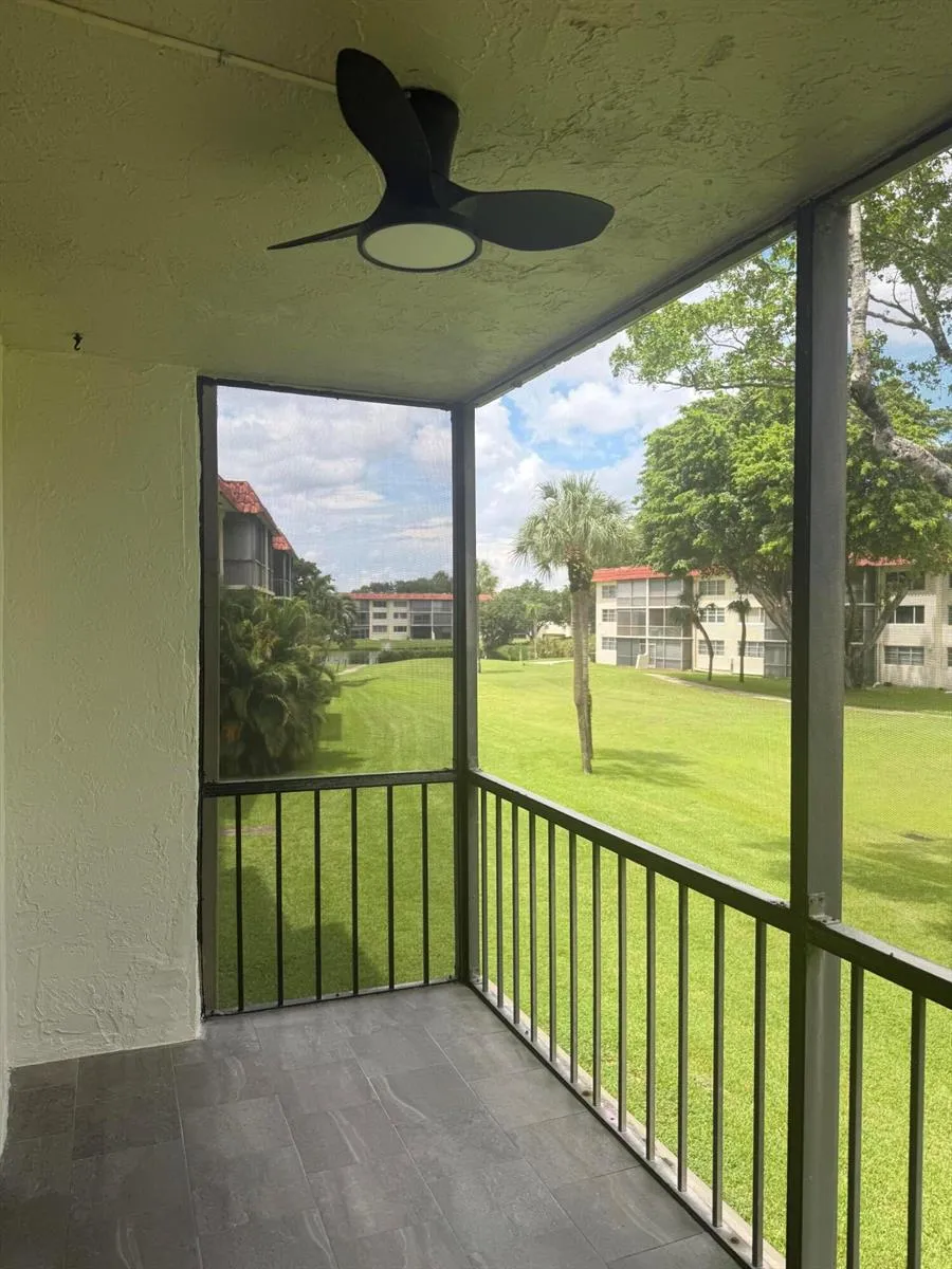830 S HOLLYBROOK DRIVE #204 Pembroke Pines, FL 33025