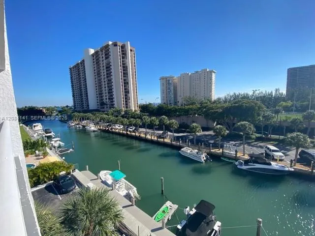 1750 NE 115th St #108 Miami, FL 33181
