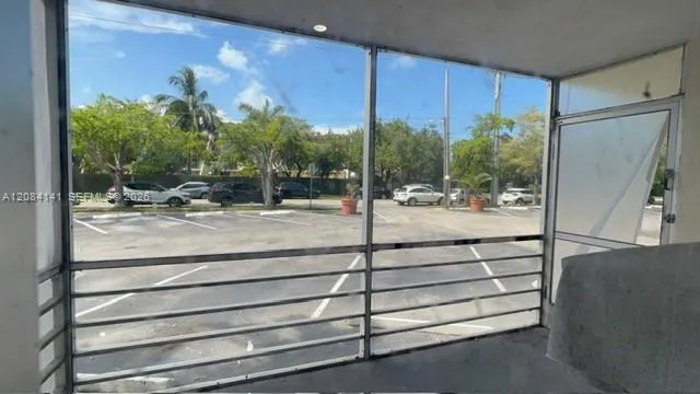 1750 NE 115th St #108 Miami, FL 33181