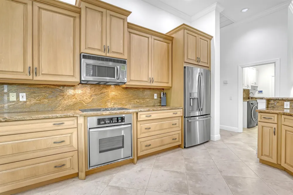 23 Windward Isle Palm Beach Gardens, FL 33418