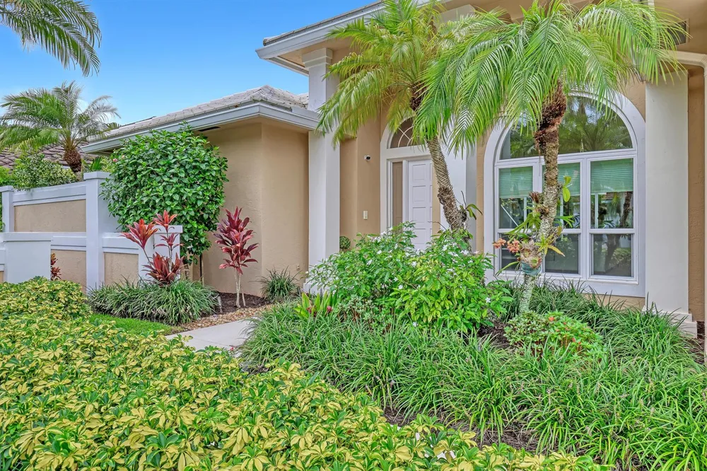 23 Windward Isle Palm Beach Gardens, FL 33418