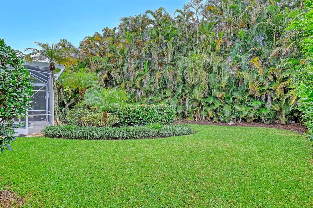 23 Windward Isle Palm Beach Gardens, FL 33418