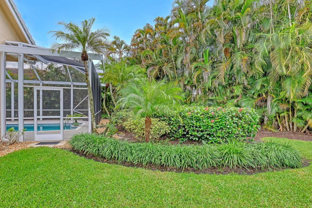 23 Windward Isle Palm Beach Gardens, FL 33418