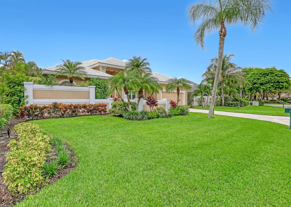 23 Windward Isle Palm Beach Gardens, FL 33418