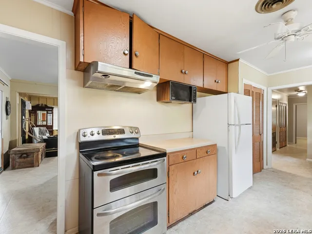 14156 STATE HIGHWAY 16 S Pipe Creek, TX 78063