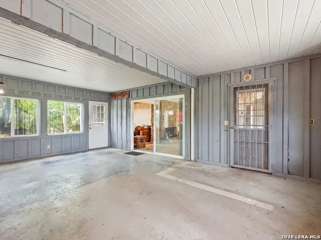 14156 STATE HIGHWAY 16 S Pipe Creek, TX 78063
