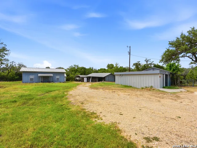 14156 STATE HIGHWAY 16 S Pipe Creek, TX 78063