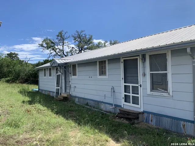 14156 STATE HIGHWAY 16 S Pipe Creek, TX 78063