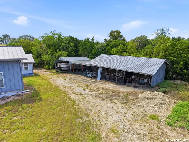 14156 STATE HIGHWAY 16 S Pipe Creek, TX 78063
