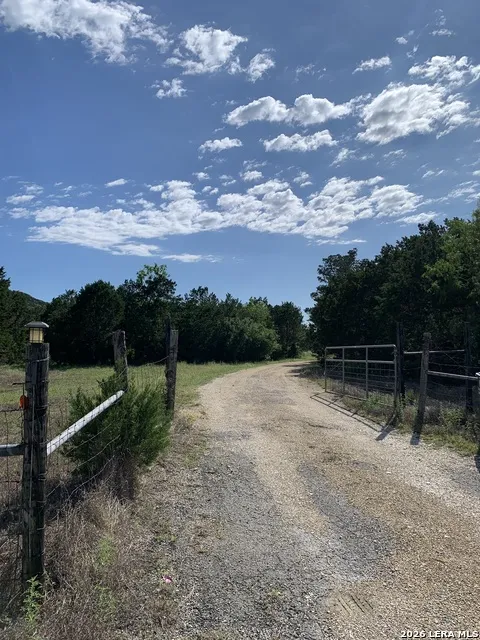 14156 STATE HIGHWAY 16 S Pipe Creek, TX 78063
