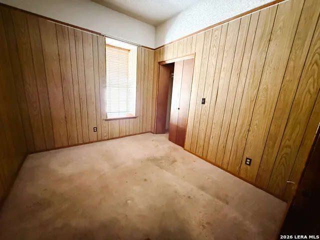 32 Baylor Brackettville, TX 78832
