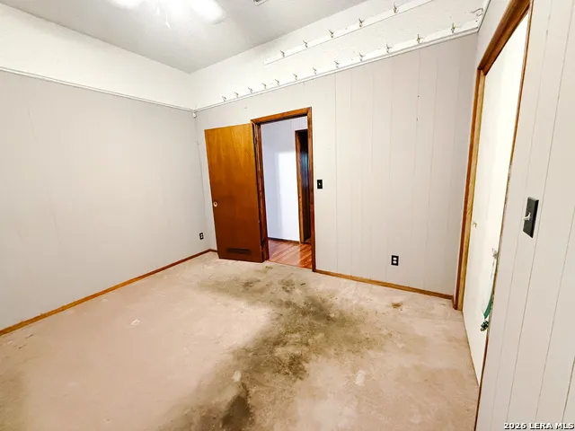 32 Baylor Brackettville, TX 78832
