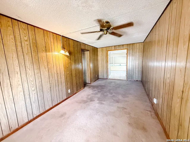 32 Baylor Brackettville, TX 78832