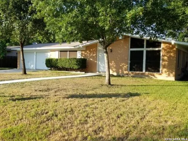 214 BEECHWOOD AVE Universal City, TX 78148