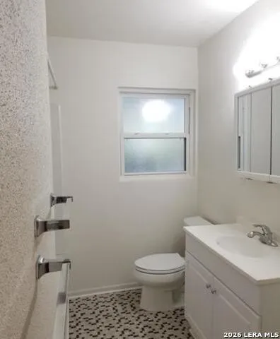 214 BEECHWOOD AVE Universal City, TX 78148