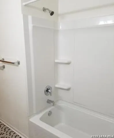 214 BEECHWOOD AVE Universal City, TX 78148