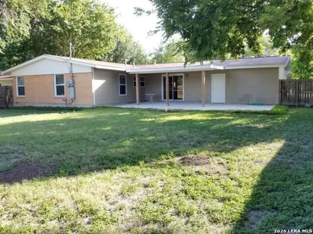 214 BEECHWOOD AVE Universal City, TX 78148