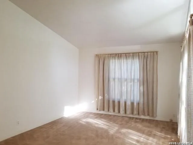 214 BEECHWOOD AVE Universal City, TX 78148