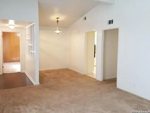 214 BEECHWOOD AVE Universal City, TX 78148
