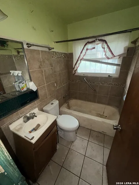 227 ROCK VALLEY DR San Antonio, TX 78227