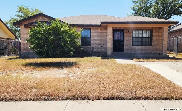1146 LAZAR DR Eagle Pass, TX 78852