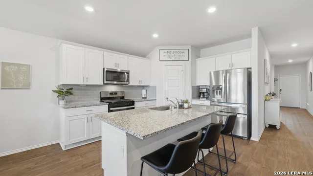 433 DEBORAH DR New Braunfels, TX 78130