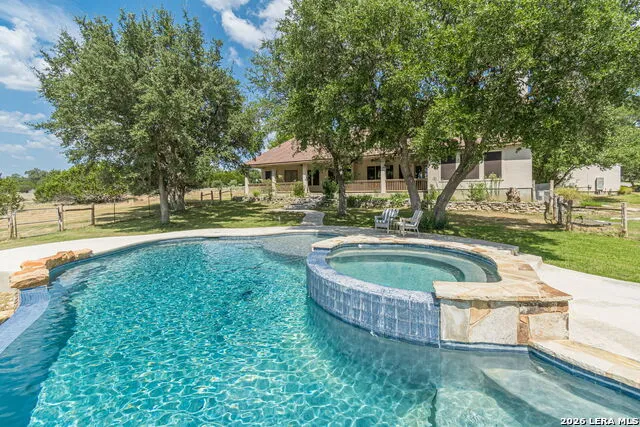 178 CONCHO LN Boerne, TX 78006
