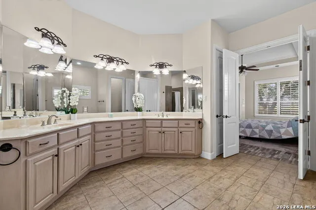 178 CONCHO LN Boerne, TX 78006