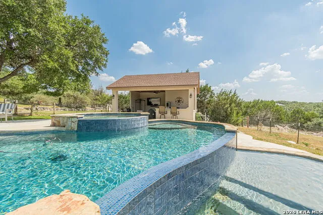 178 CONCHO LN Boerne, TX 78006
