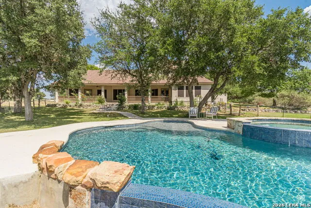 178 CONCHO LN Boerne, TX 78006
