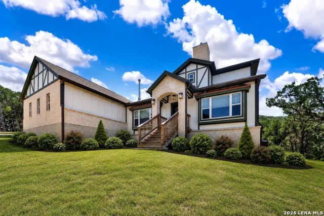 223 CANYON VIEW DR Pipe Creek, TX 78063
