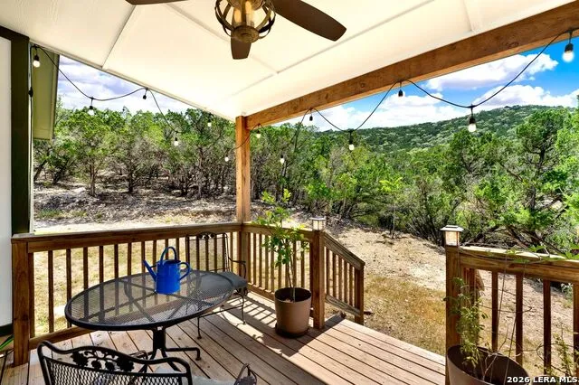 223 CANYON VIEW DR Pipe Creek, TX 78063