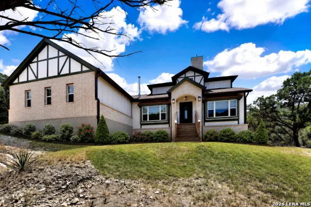 223 CANYON VIEW DR Pipe Creek, TX 78063