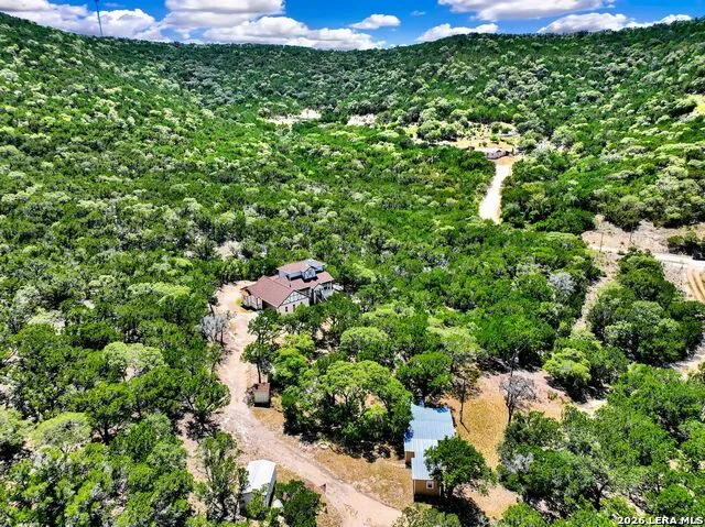 223 CANYON VIEW DR Pipe Creek, TX 78063