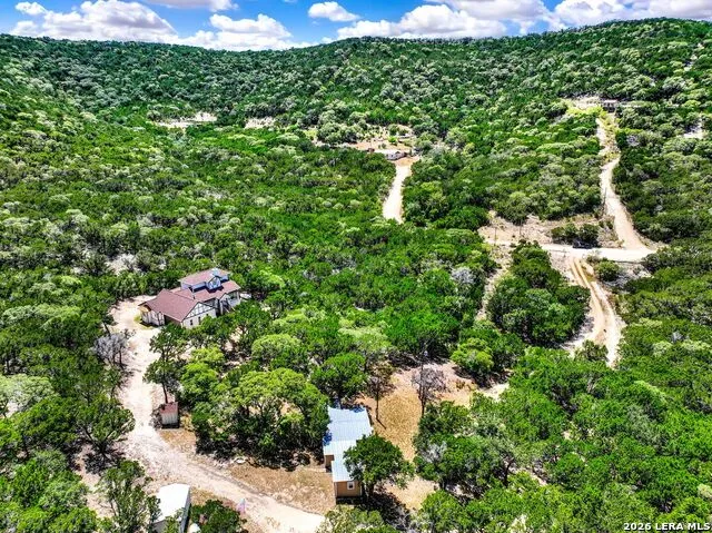 223 CANYON VIEW DR Pipe Creek, TX 78063