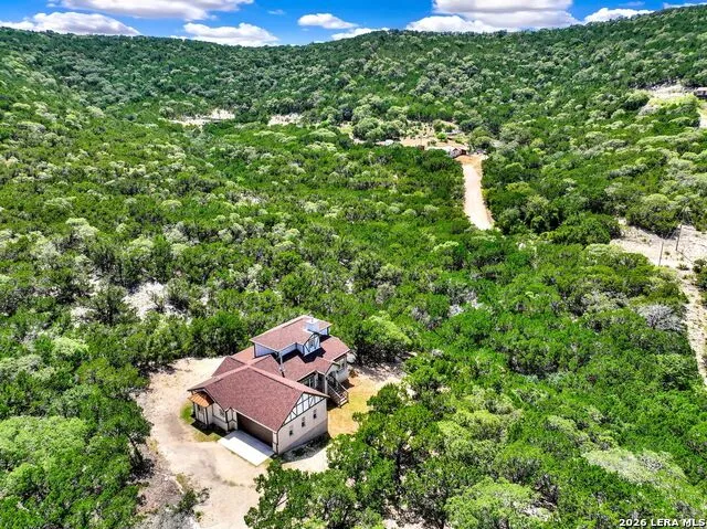 223 CANYON VIEW DR Pipe Creek, TX 78063