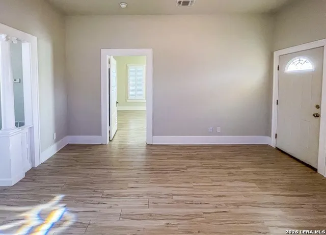 423 S 6TH ST Kenedy, TX 78119