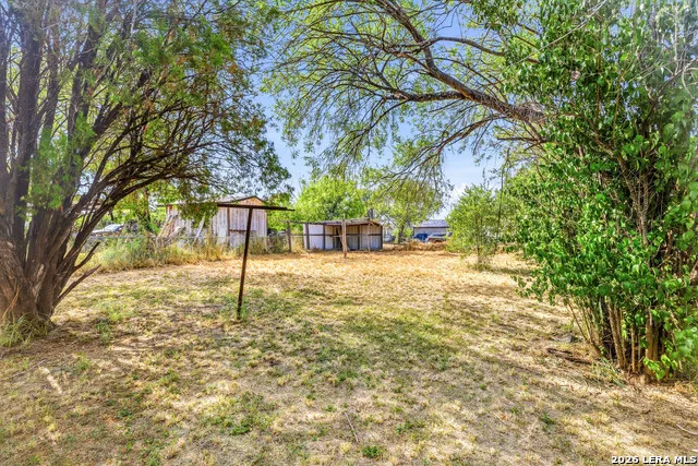 937 AVENUE K Poteet, TX 78065