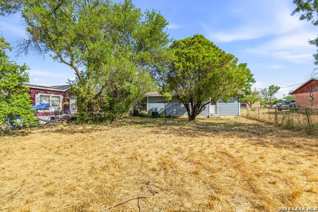 937 AVENUE K Poteet, TX 78065
