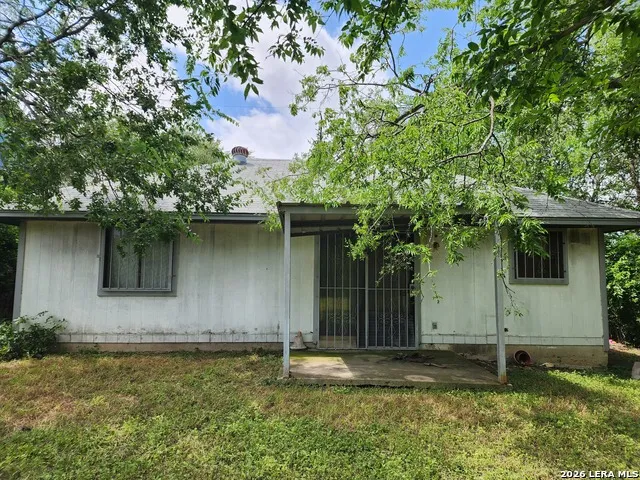 313 BEE ST San Antonio, TX 78208