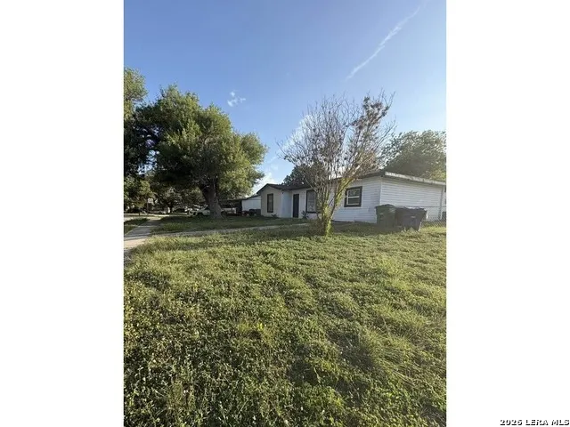 9923 EVENINGWAY DR San Antonio, TX 78233