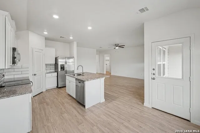 2708 IBERIA CT Seguin, TX 78155