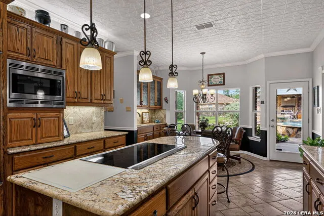 8639 RAINTREE WOODS DR Fair Oaks Ranch, TX 78015