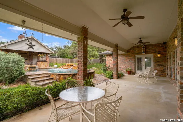 8639 RAINTREE WOODS DR Fair Oaks Ranch, TX 78015