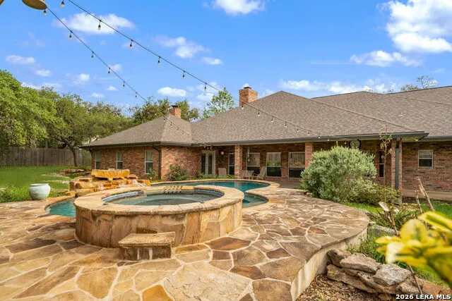 8639 RAINTREE WOODS DR Fair Oaks Ranch, TX 78015