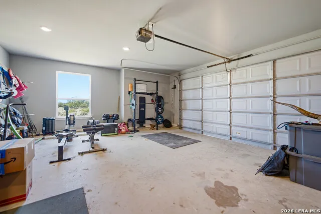5476 County Road 427 Stockdale, TX 78160