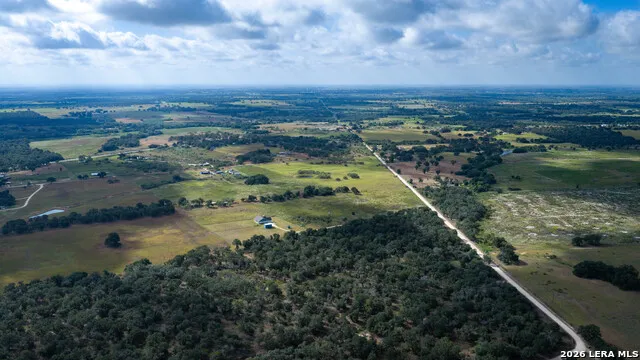 5476 County Road 427 Stockdale, TX 78160