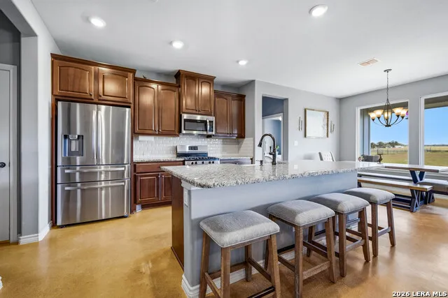 5476 County Road 427 Stockdale, TX 78160