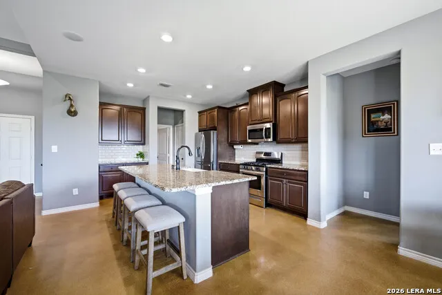 5476 County Road 427 Stockdale, TX 78160